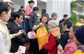 ĐOÀN TỪ THIỆN NGHĨA SINH VHQ (VINH - HÀ TĨNH - QUẢNG BÌNH) trao tặng quà Giáng Sinh cho 100 đồng bào lương giáo thuộc địa bàn xã Hưng Trạch, huyện Bố Trạch, tỉnh Quảng Bình * Ngày 18/12/2024