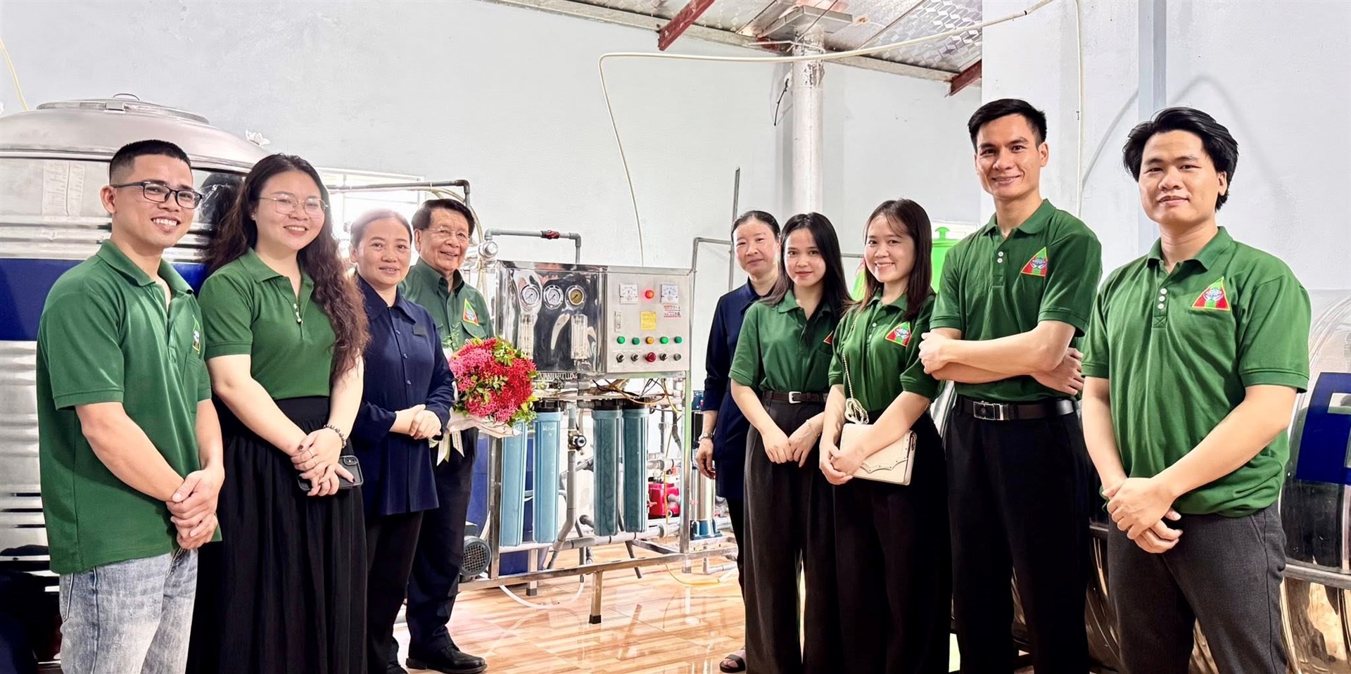 Nghĩa Sinh VHQ trao tặng máy lọc nước cho Tu viện TSBA Vinh - 3