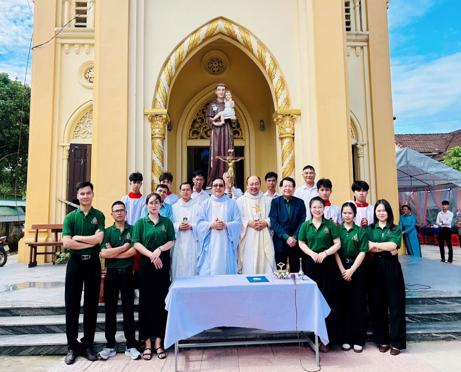 Thánh Lễ Tạ Ơn & Làm Phép Chuông Mới Thánh Đường Giáo Họ Thánh Antôn - 4