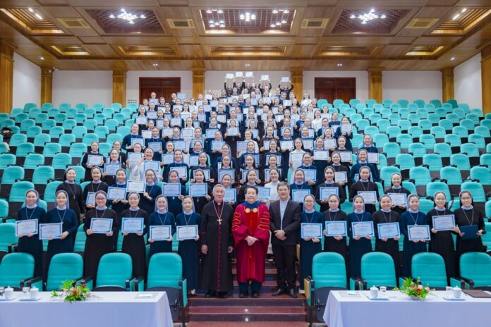 Học viện liên dòng Thánh Giáo hoàng Gioan XXIII GP.Vinh: Khóa học “Kỹ năng lãnh đạo phục vụ” - 8